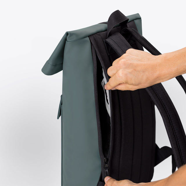JASPER MEDIUM BACKPACK